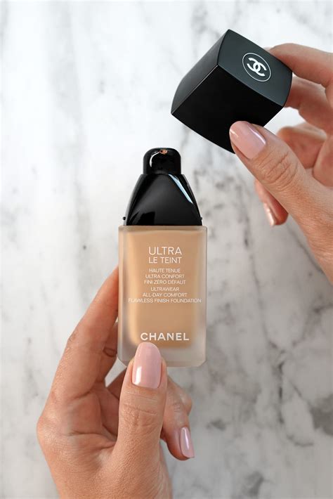 chanel le teint ultra opinie|We Review The New Chanel Ultra Le Teint Fluid Foundation.